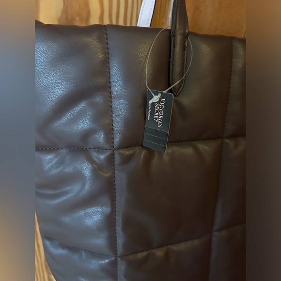 NWT Victoria’s Secret Quilted Tote Bag - Picture 3 of 10